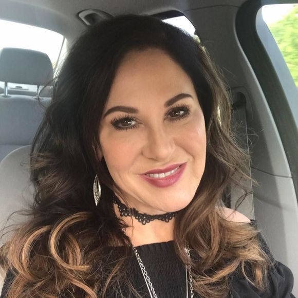 Meet your Posher, Kelly - Picture 1 of 1